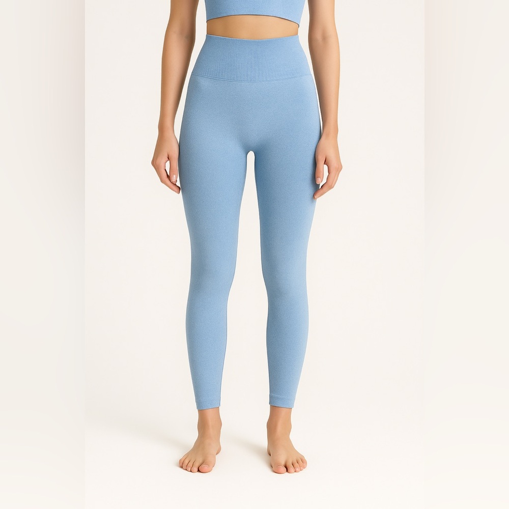 Blue Seamless High-Waist Yoga Leggings | Size M | Sculpt & Stretch Fit - Picture 2 of 7
